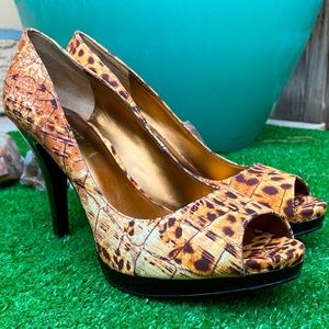 NINE WEST Platform Heels